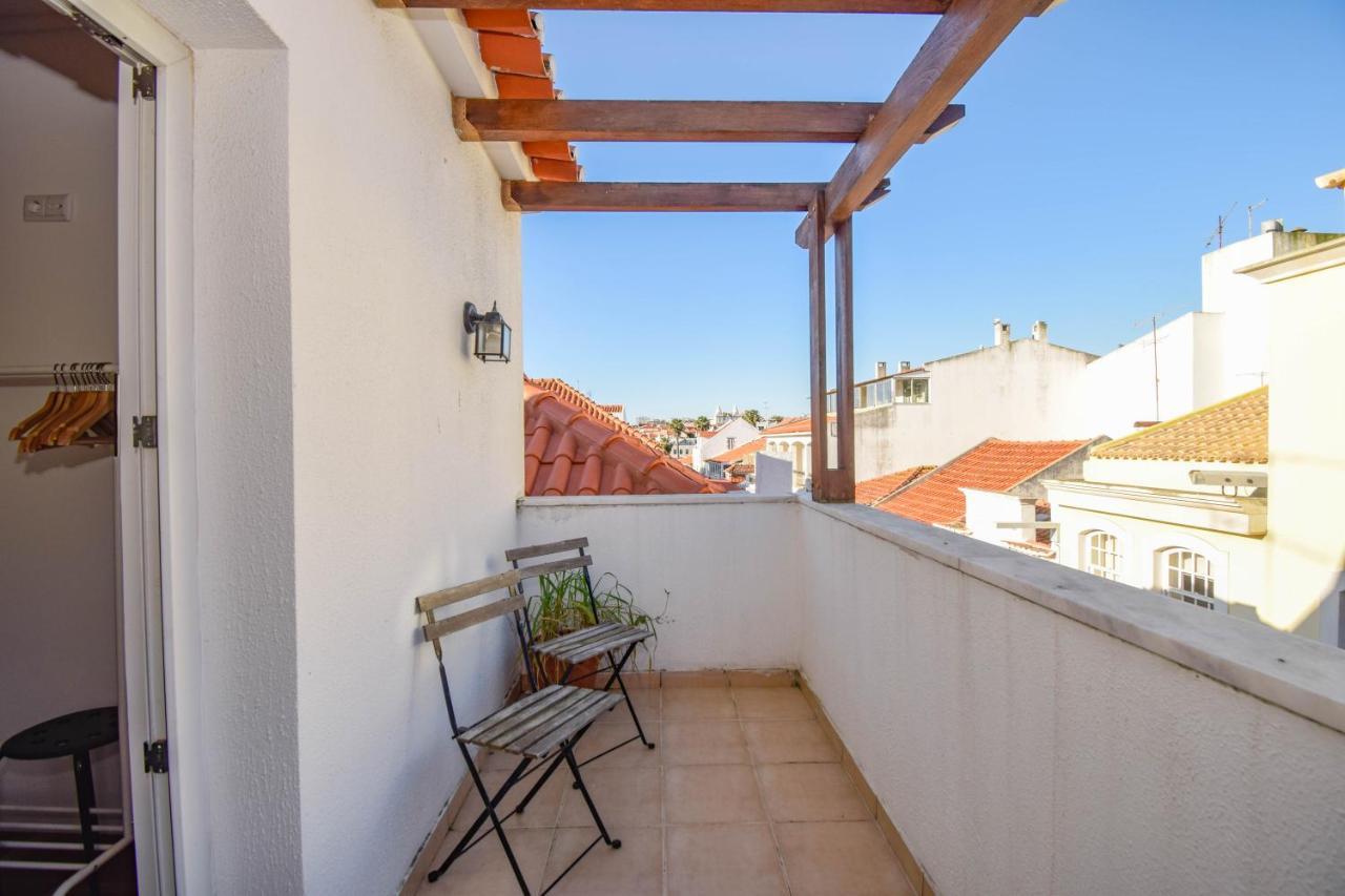 Central Family Apartment - 60 M From The Beach Кашкайш Екстер'єр фото